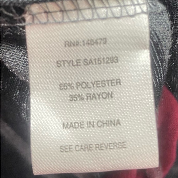 Simply Aster Firmiana‎ Size 3X Long Sleeve Pocket Tunic Top Burgundy & Gray - Picture 8 of 10